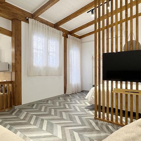 Encantador Apartamento Vigas De Madera Valence Extérieur photo